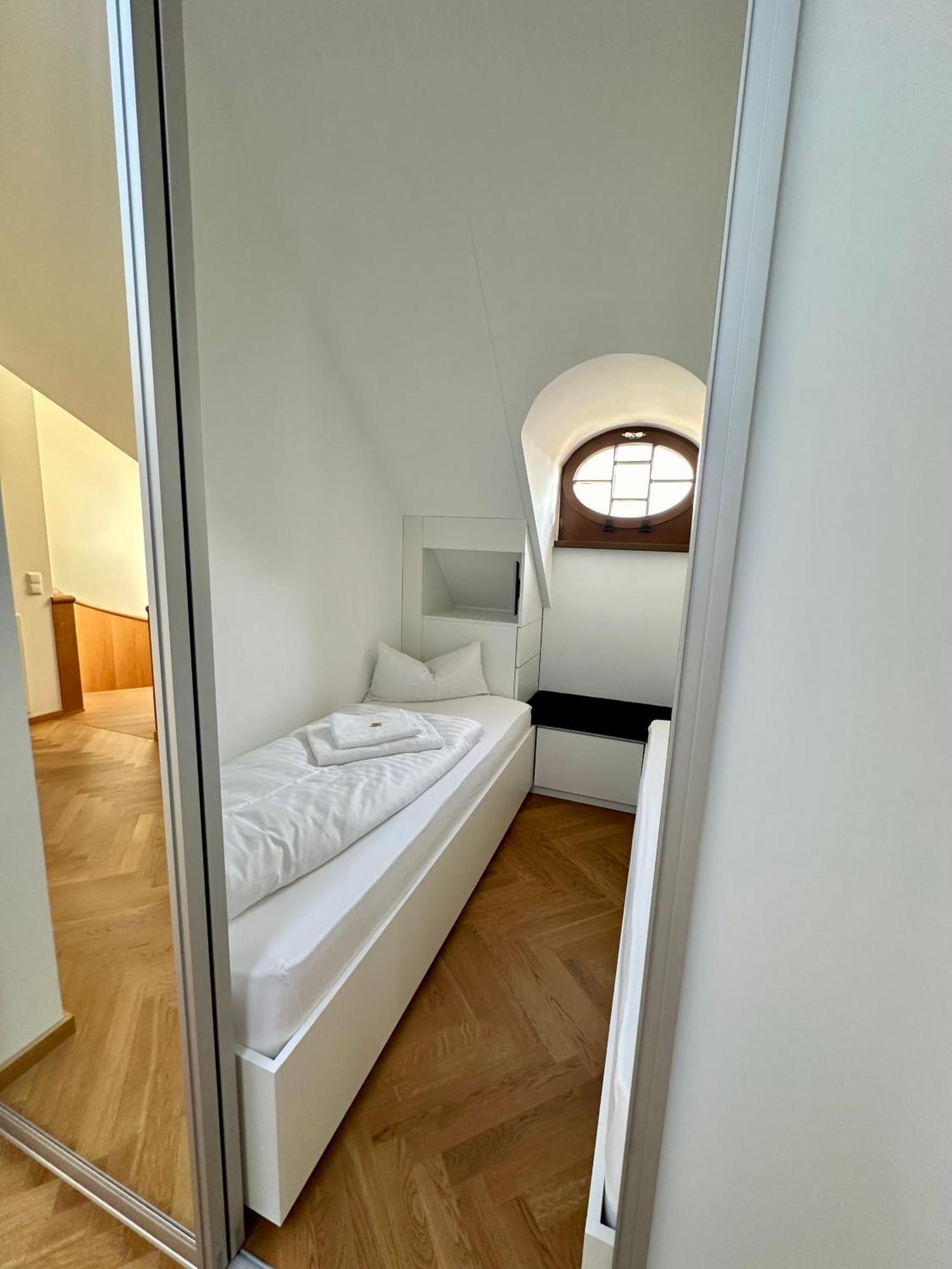 Luxus Suite Mit Einmaligem Blick Auf Die Frauenkirche Дрезден Екстер'єр фото