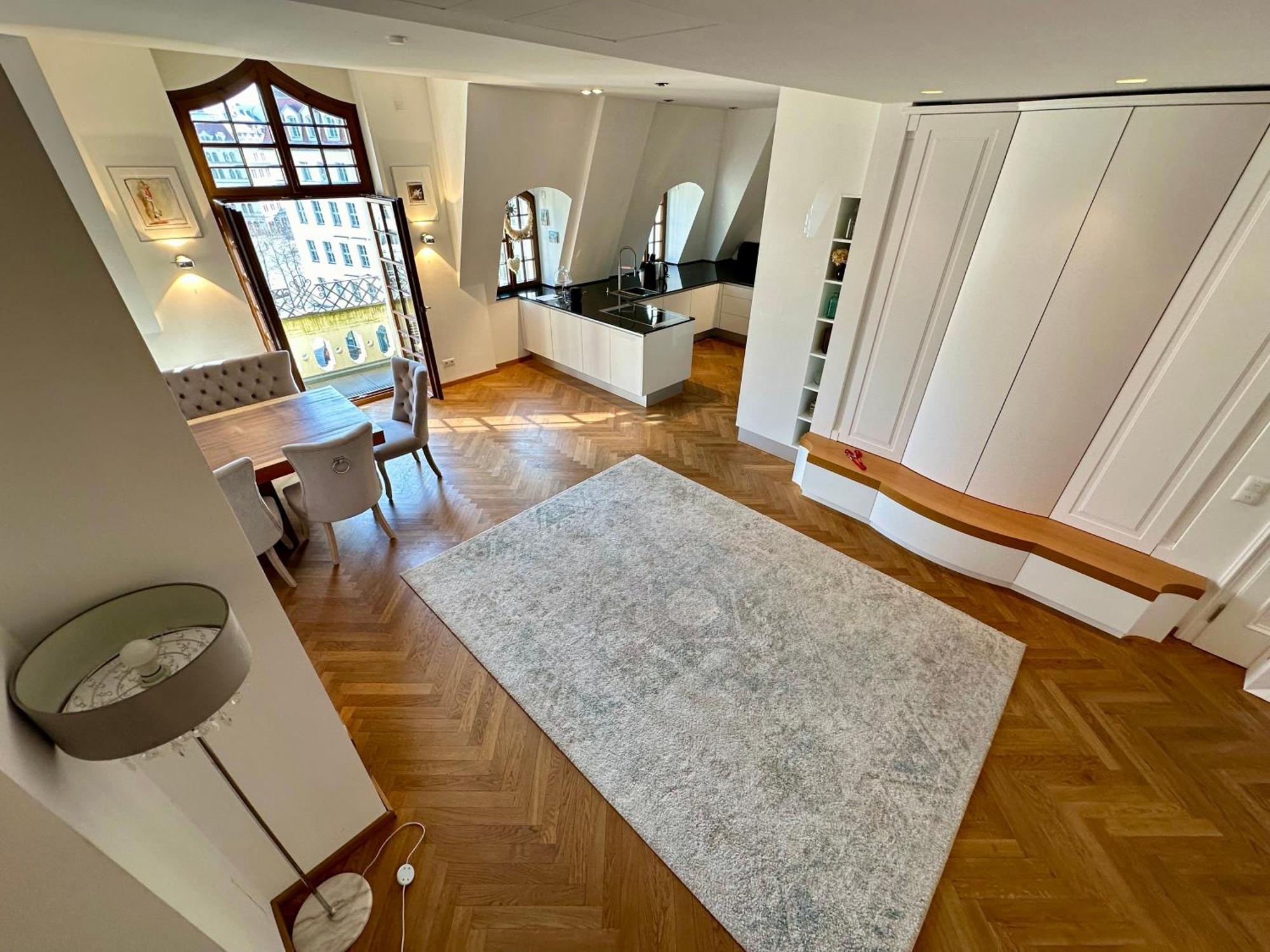 Luxus Suite Mit Einmaligem Blick Auf Die Frauenkirche Дрезден Екстер'єр фото
